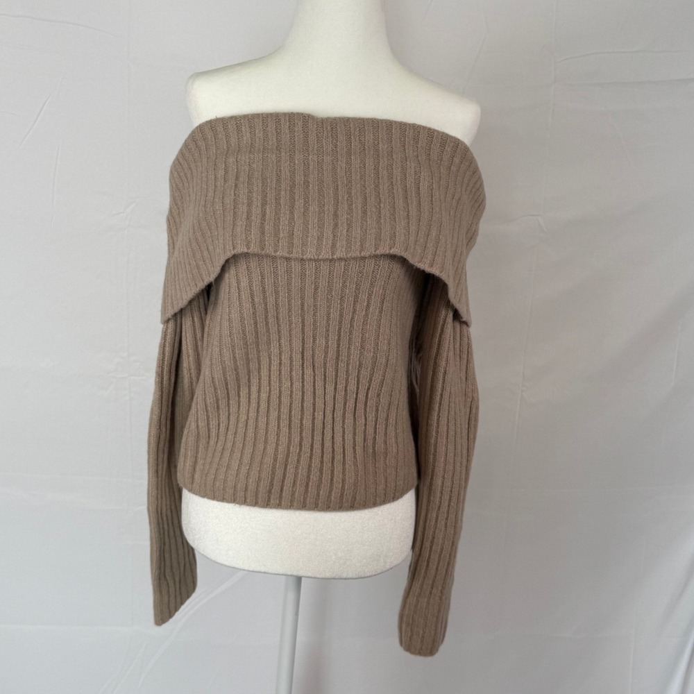 NWT Abercrombie & Fitch Off-The-Shoulder Soft Ribbed Knit Sweater Tan Medium